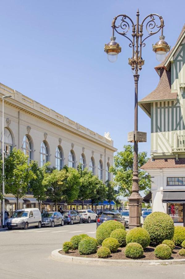 Les Cigognes - Deux Pieces - Deauville Centre Exterior photo